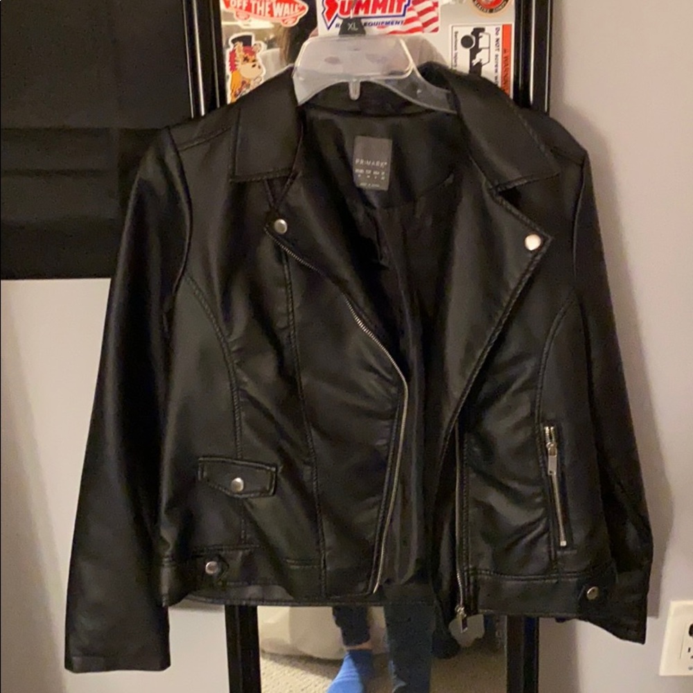 Cropped Leather jacket